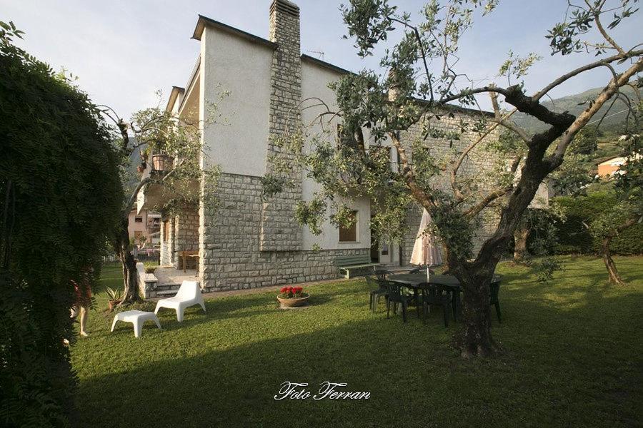 Suitetrails - CASA VACANZE GLI ULIVI DEL LAGO