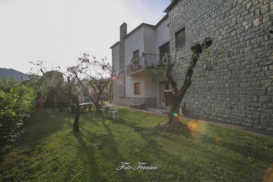 Suitetrails - CASA VACANZE GLI ULIVI DEL LAGO