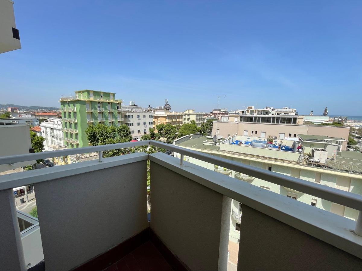 BEACH FRONT - Housity