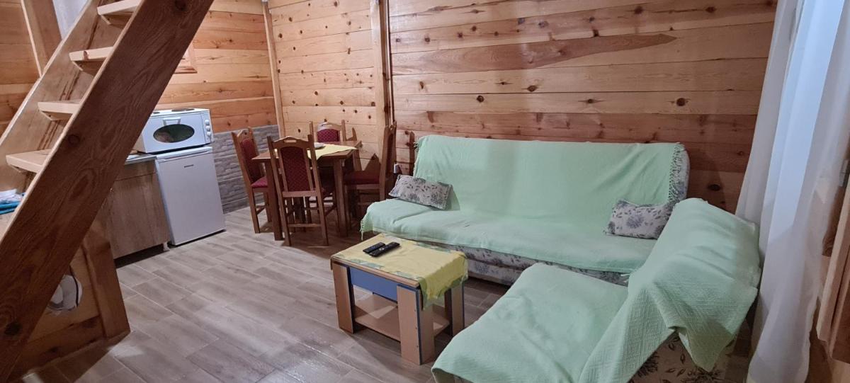 Markove kolibe 3, Uvac - Hizvo