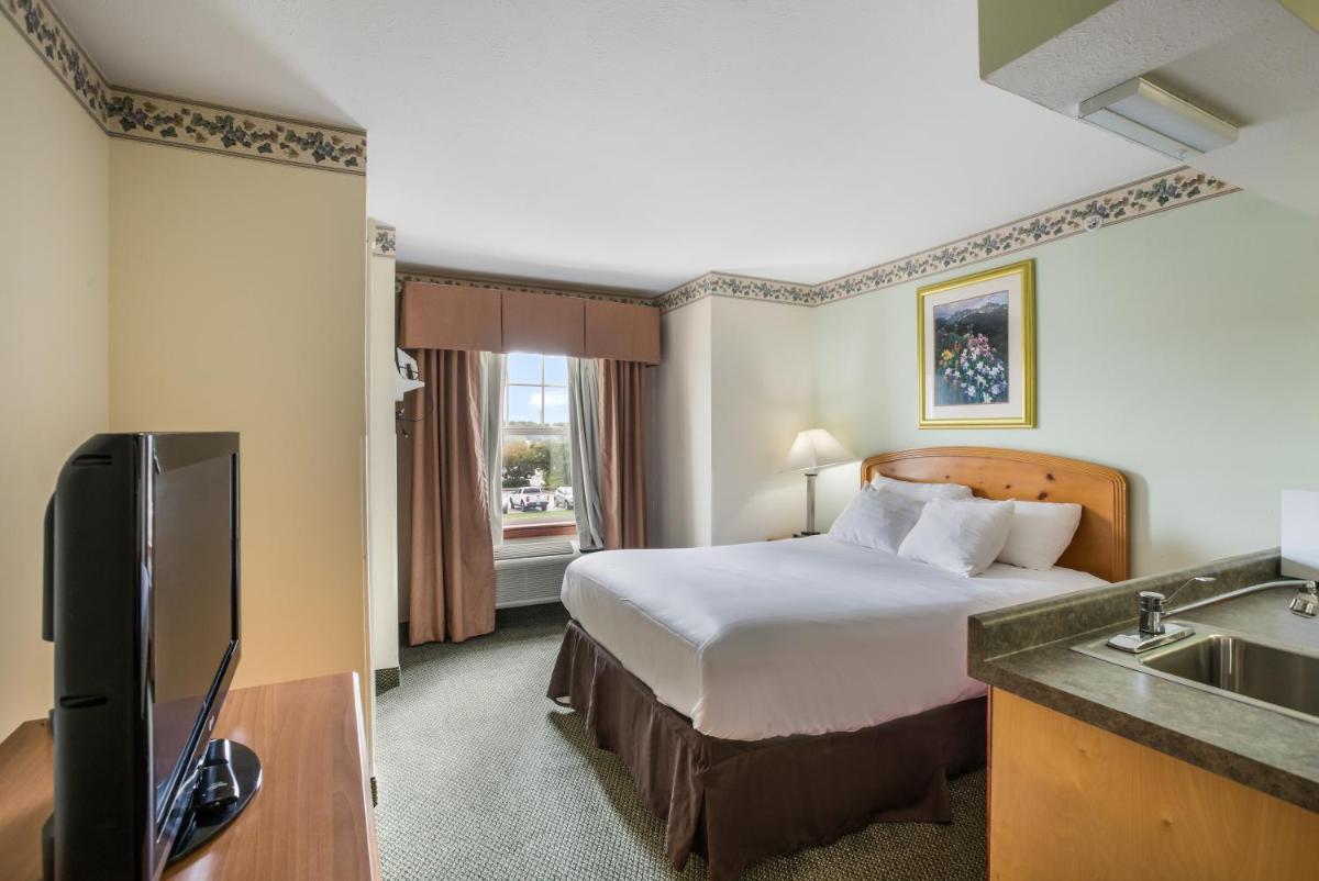 Americas Best Value Inn Three Rivers - Housity
