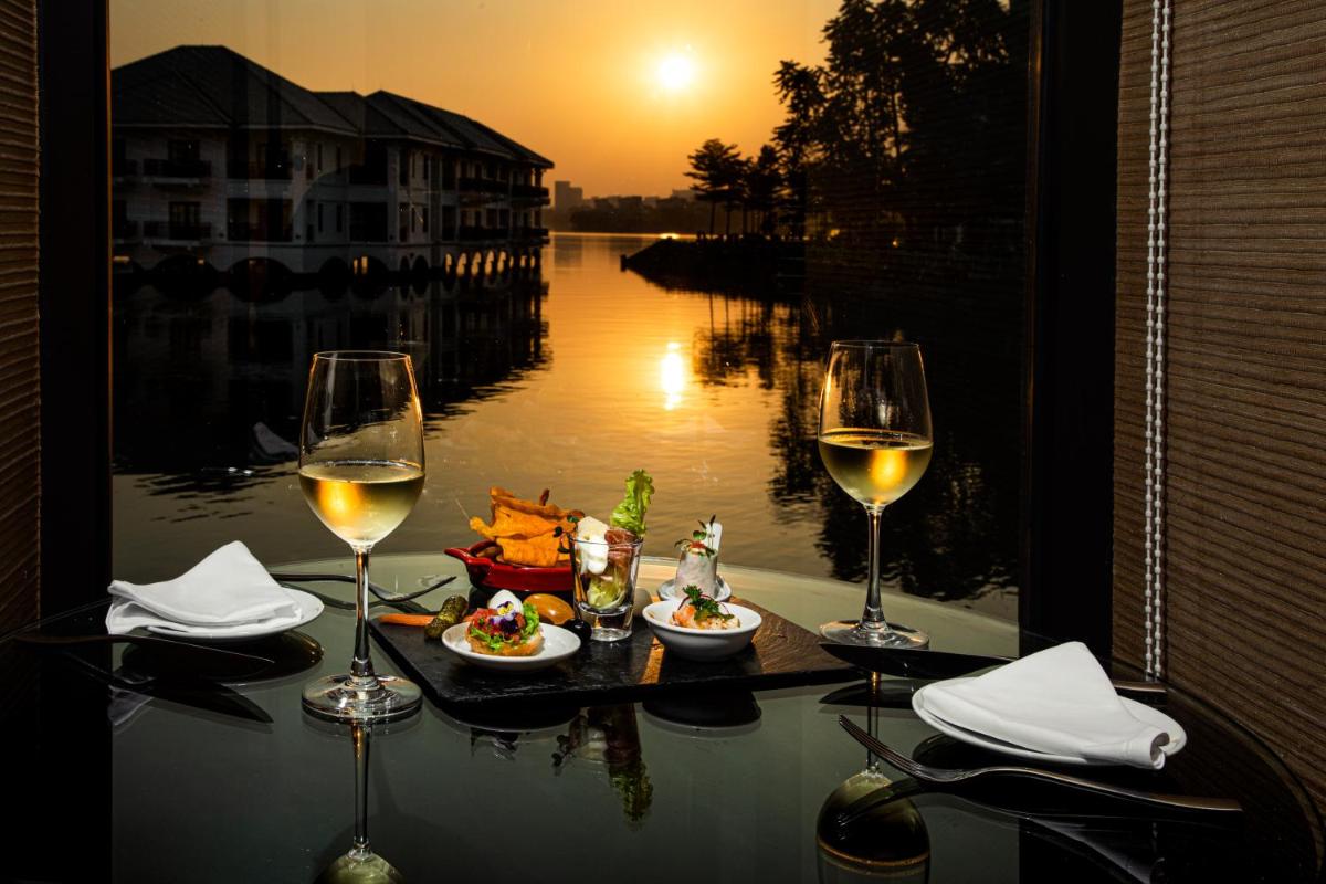 InterContinental Hanoi Westlake by IHG - Housity