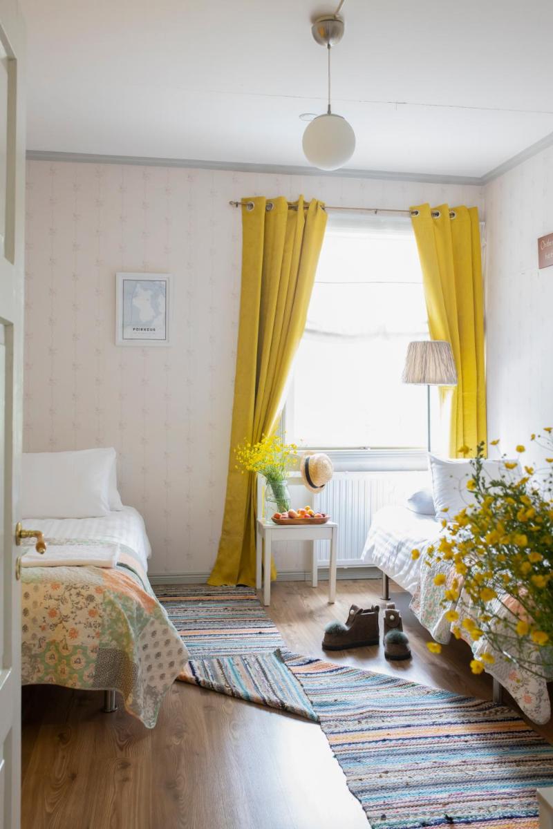 Karkausmäen Kammari - Housity