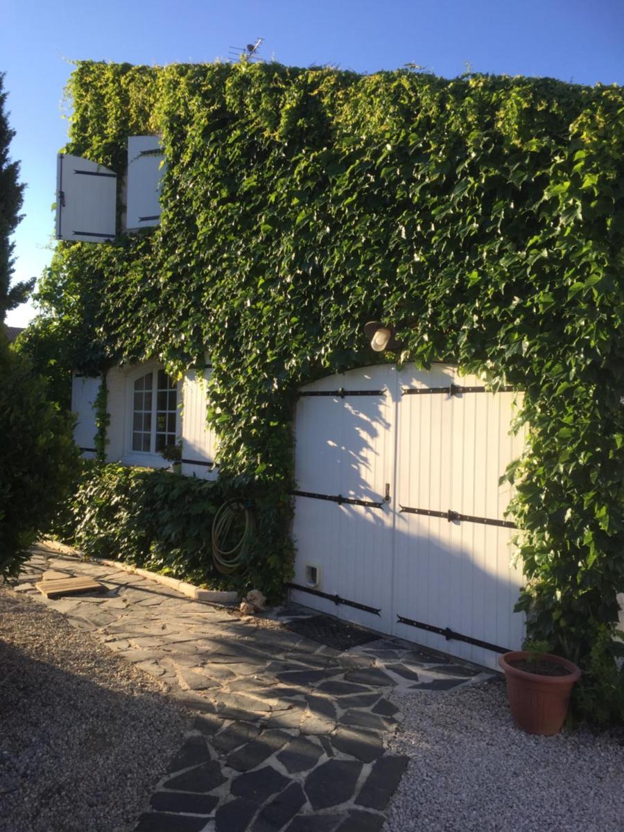 Villa au calme avec piscine privée proche des plages - Housity