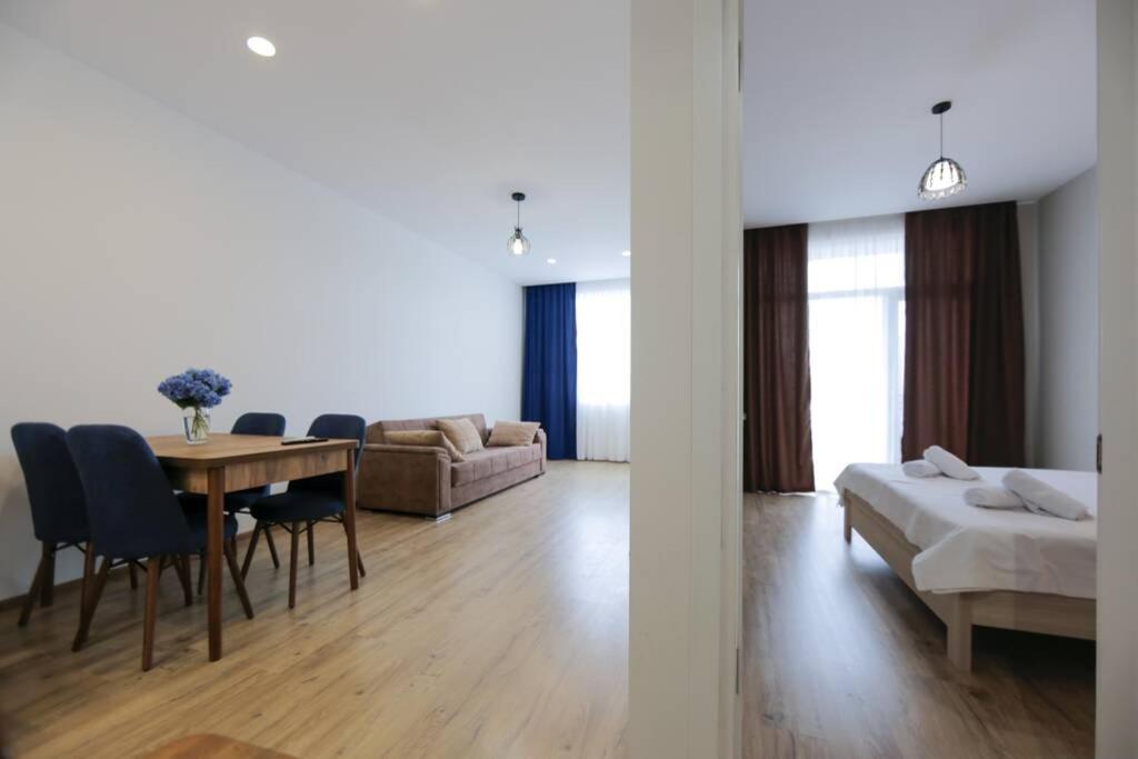 Suitetrails - Cozy and comfortable apartment 132