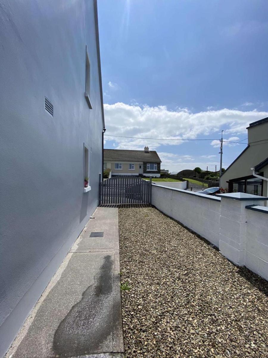 Beautiful Central 3-Bed House in Co Clare - Housity