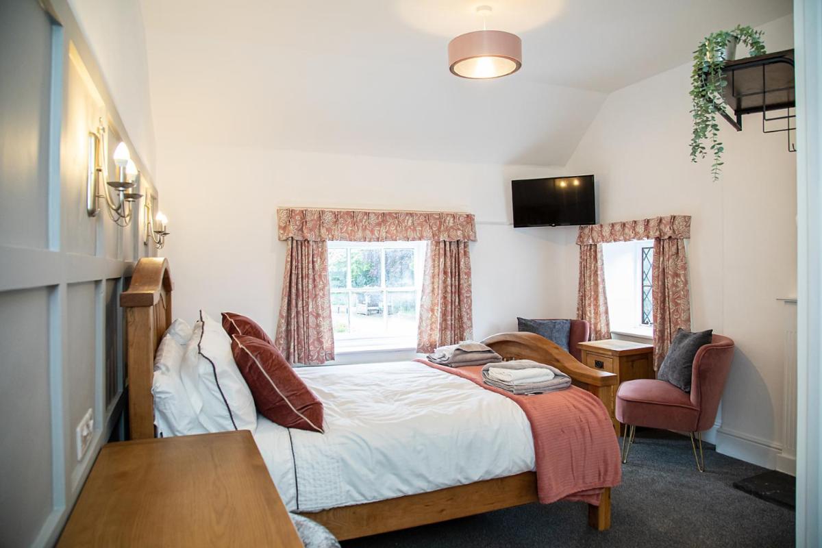 The Yew Tree Inn - Housity