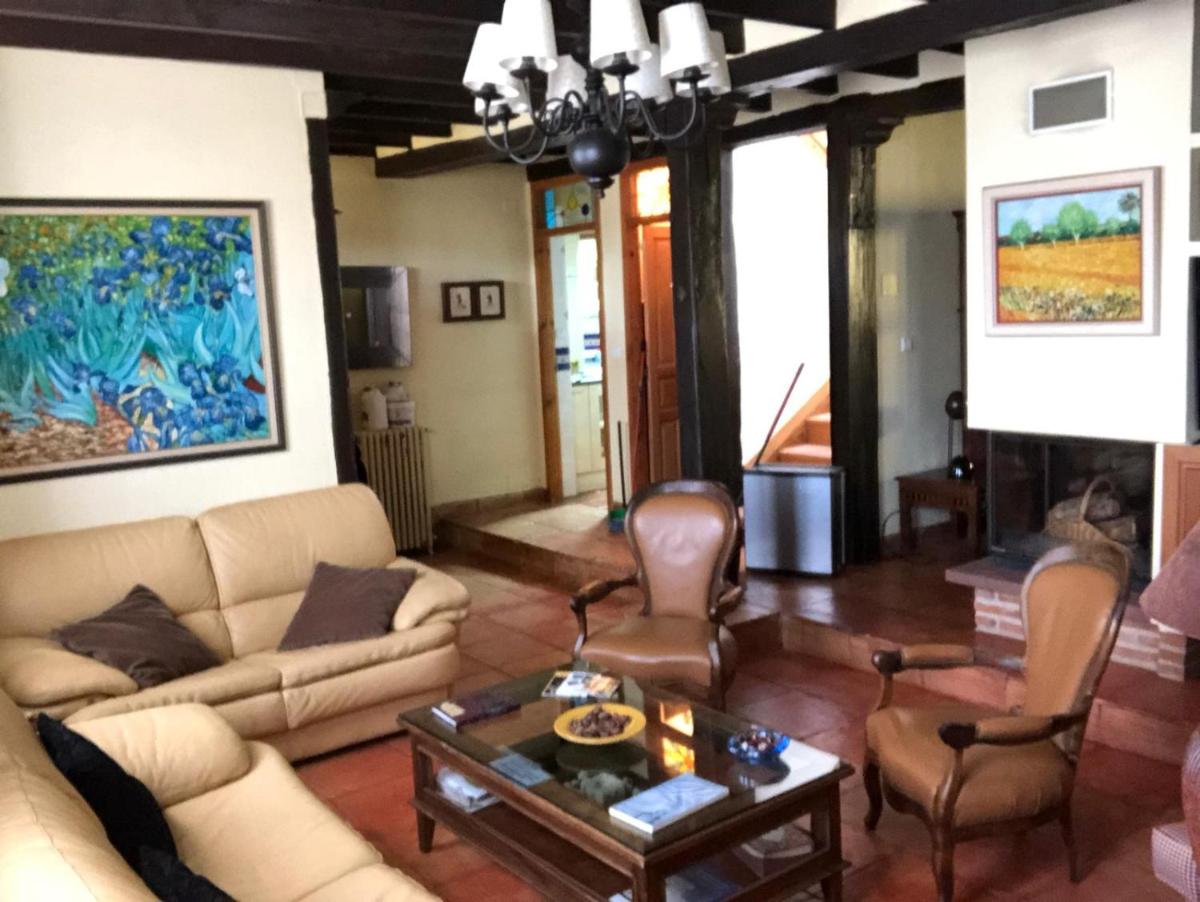 Casa Rural Carmenes - Housity