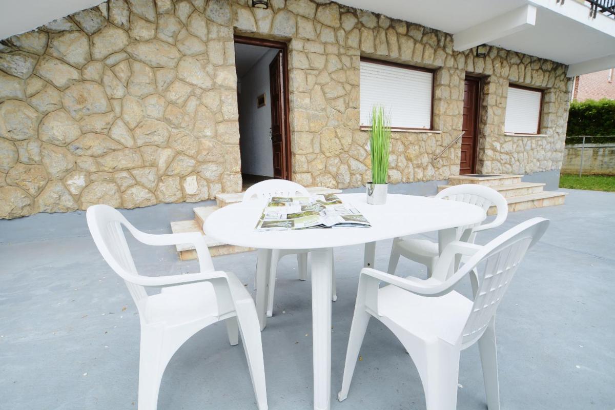Carmela - 5832 - Housity