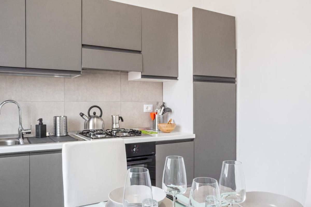 Modern Attics with Balconies and Panoramic View - Hizvo