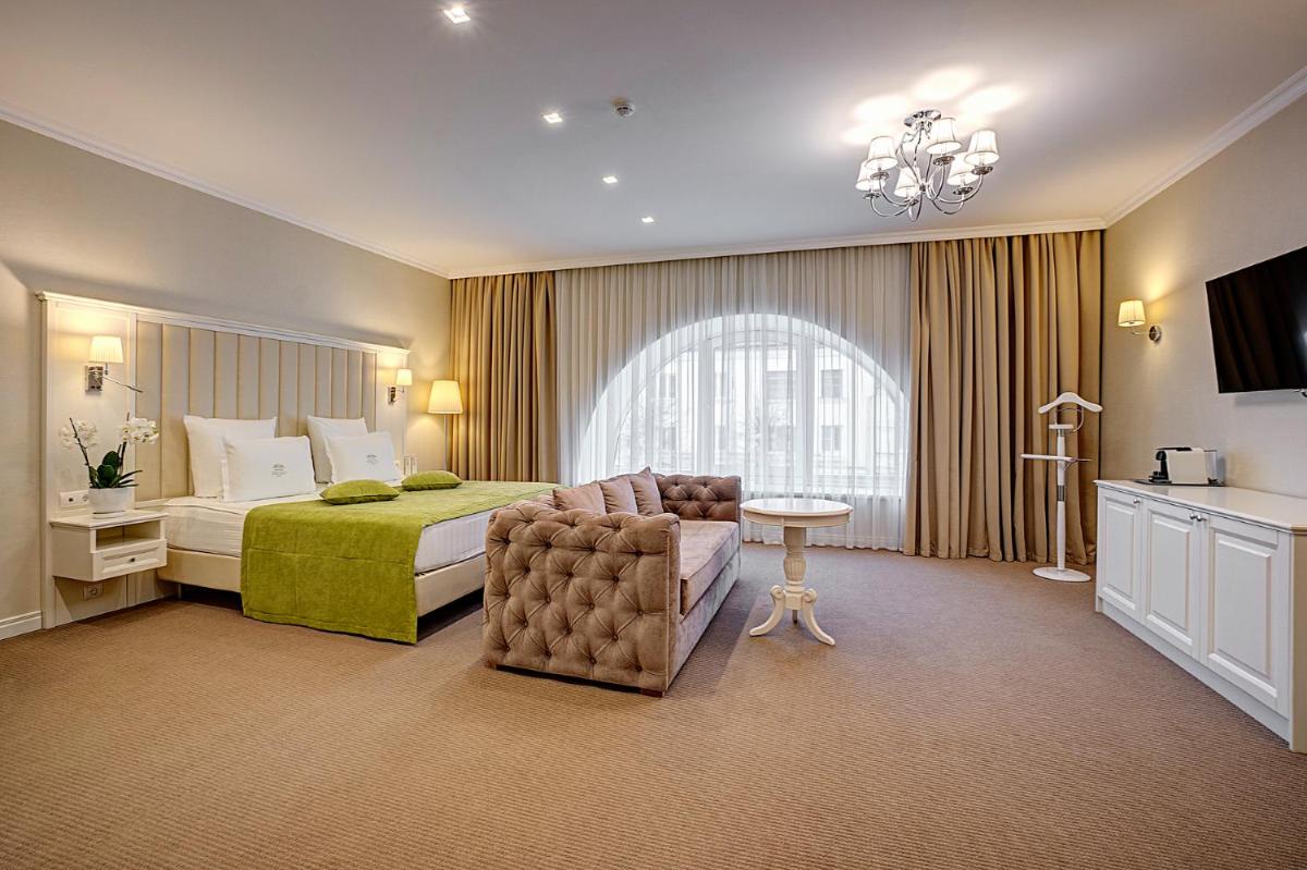Grand Hotel Zvezda - Housity