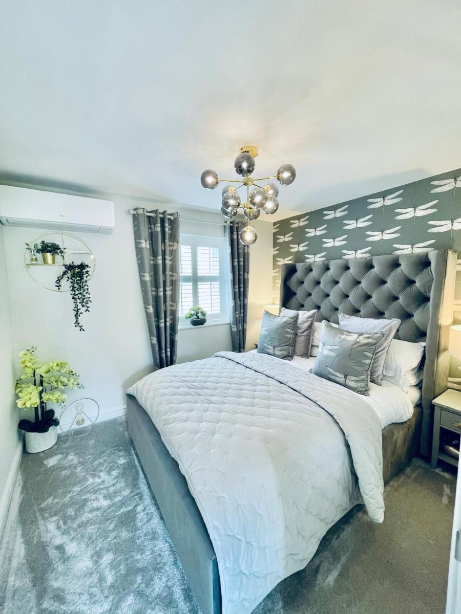 Cotswold Chic Retreats "Cloud Nine" Central Chipping Campden-Parking-Garden - Housity