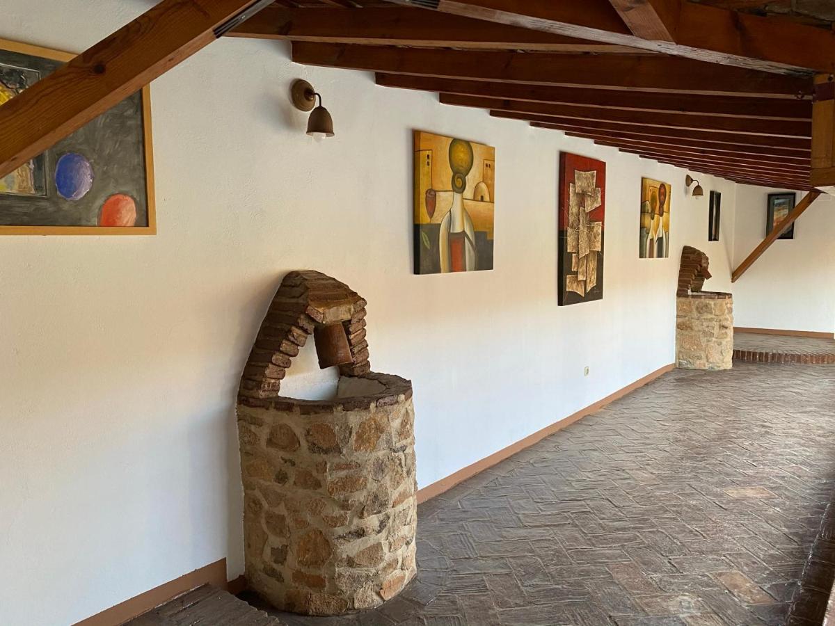 Hotel Monasterio de Rocamador - Housity