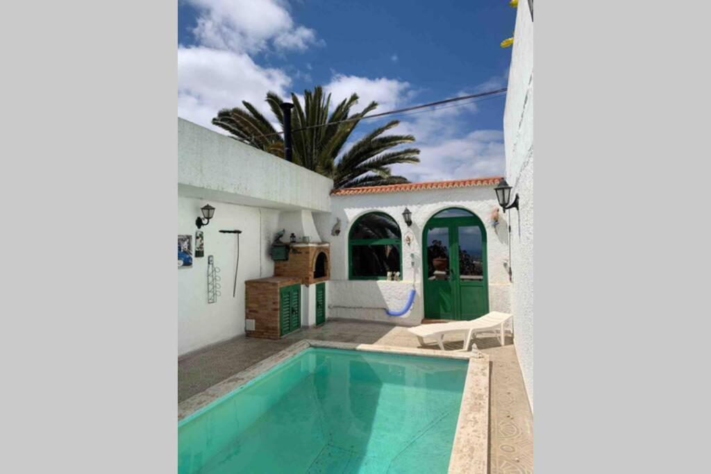 Suitetrails - House Frida private pool Telde with sea views