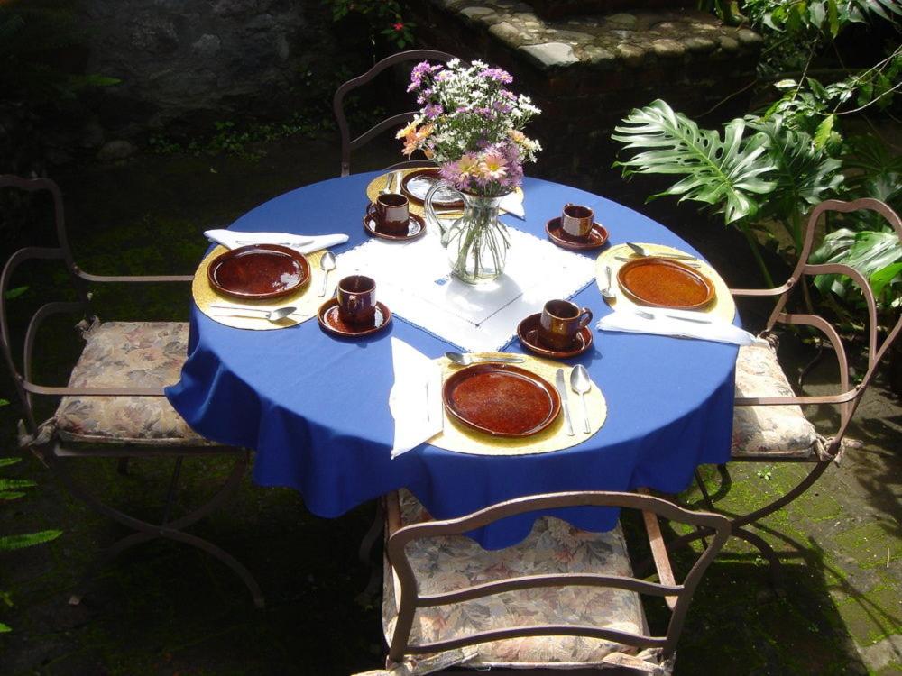 La Casona Breakfast & Wellness Center - Housity
