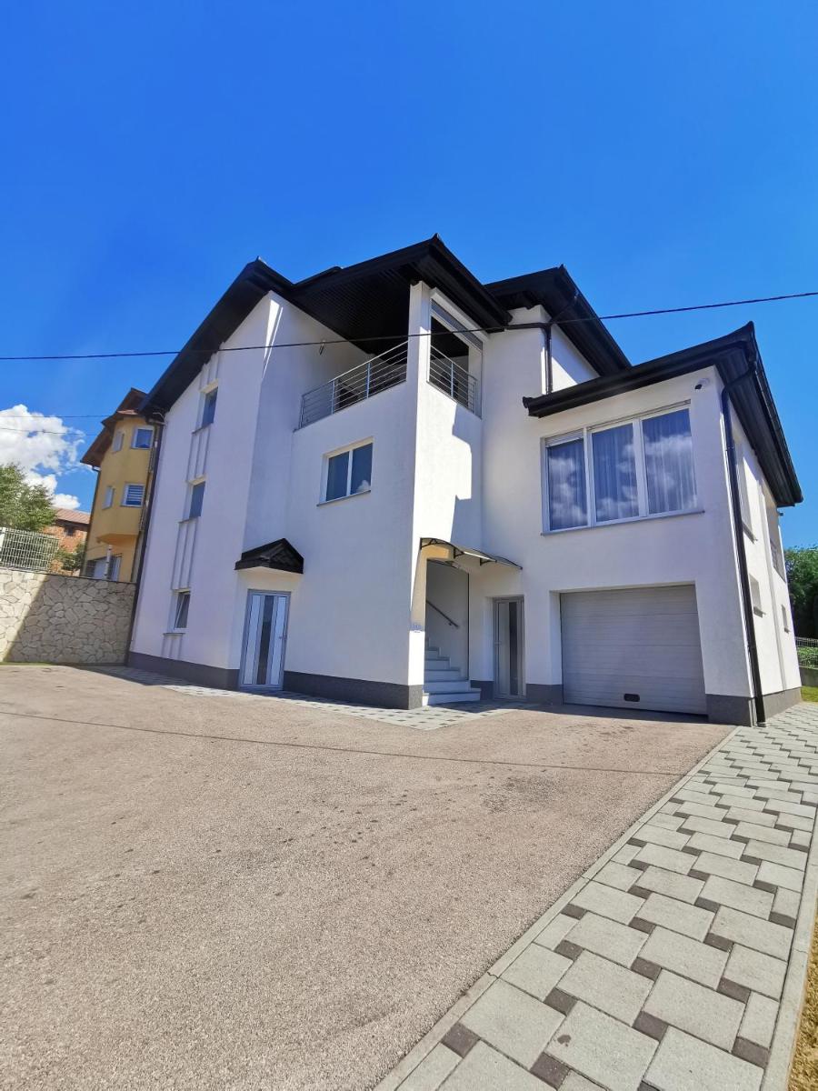 Apartman Kis - Housity