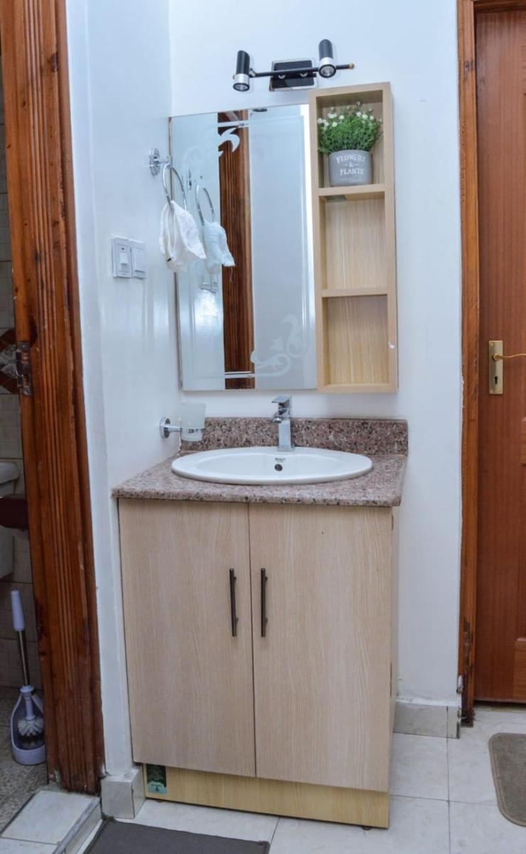 Executive Two & Three Bedroom Suites - Housity