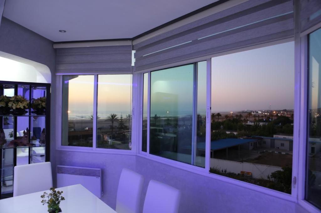 Nouveau appartement vue sur mèr , renouvelé en entier - Housity