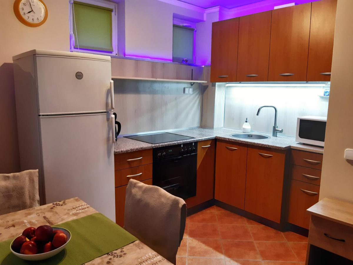 Golden Sunshine Apartman - Housity