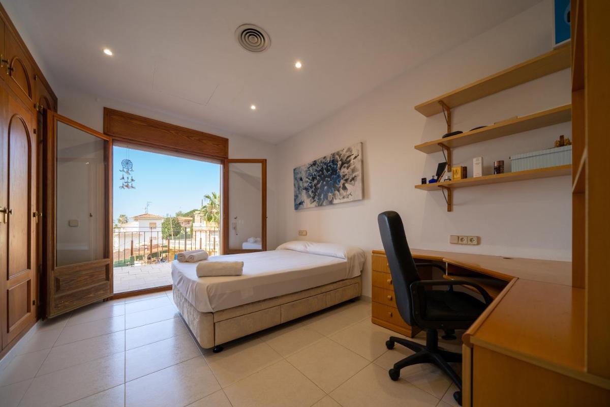 HomeHolidaysRentals Happy Family - Housity