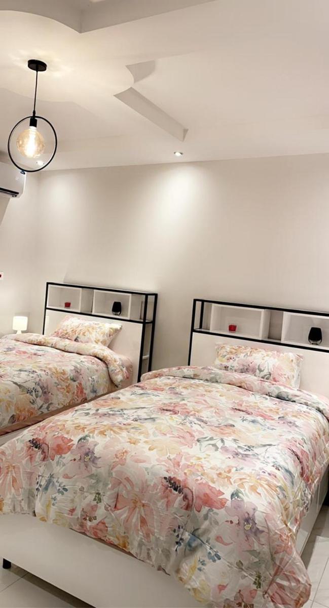 White apartment - Housity