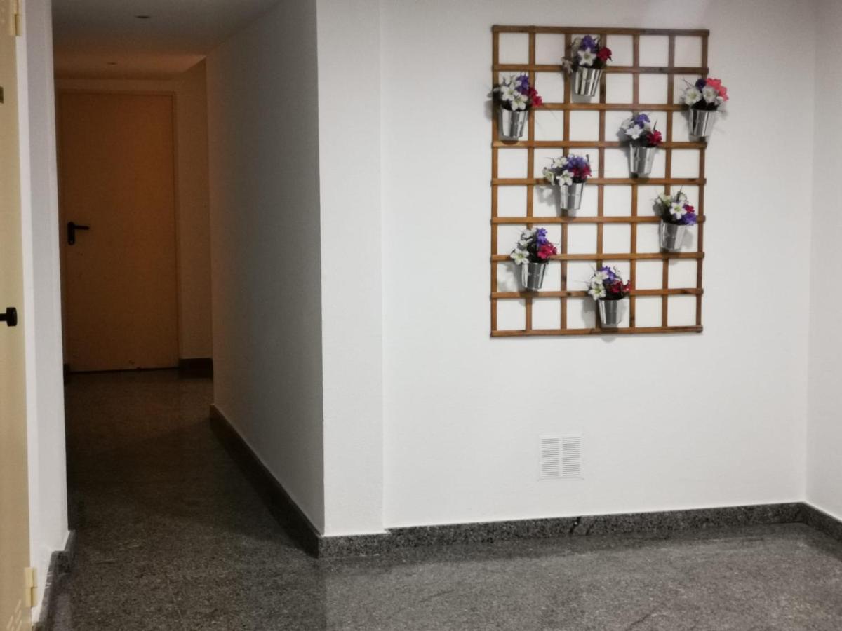 Apartamentos El Pilar - Housity