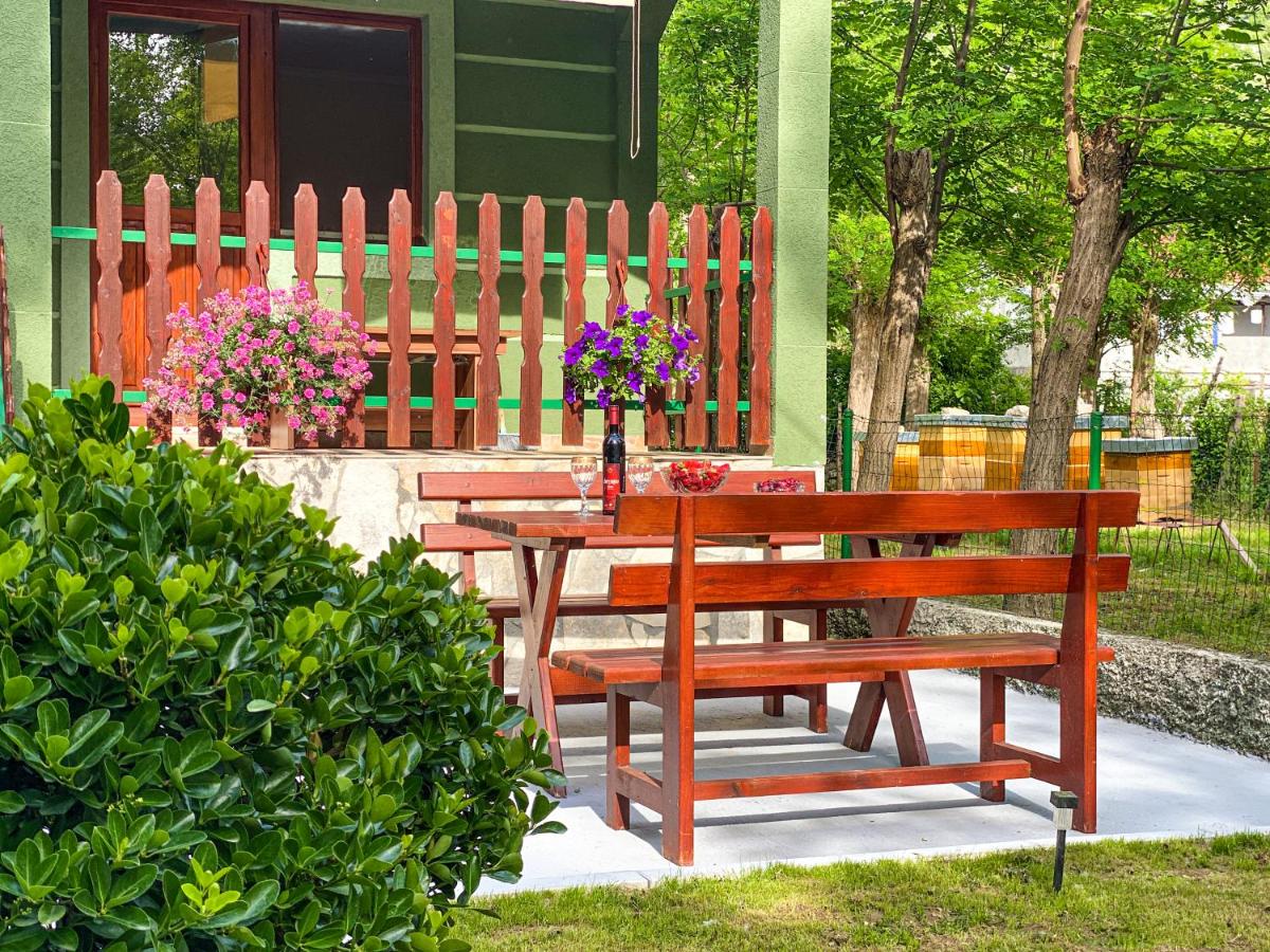Skadar Lake House - Housity