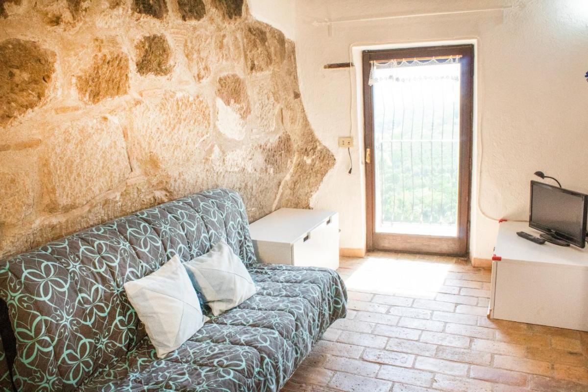 Casa nella roccia - Housity