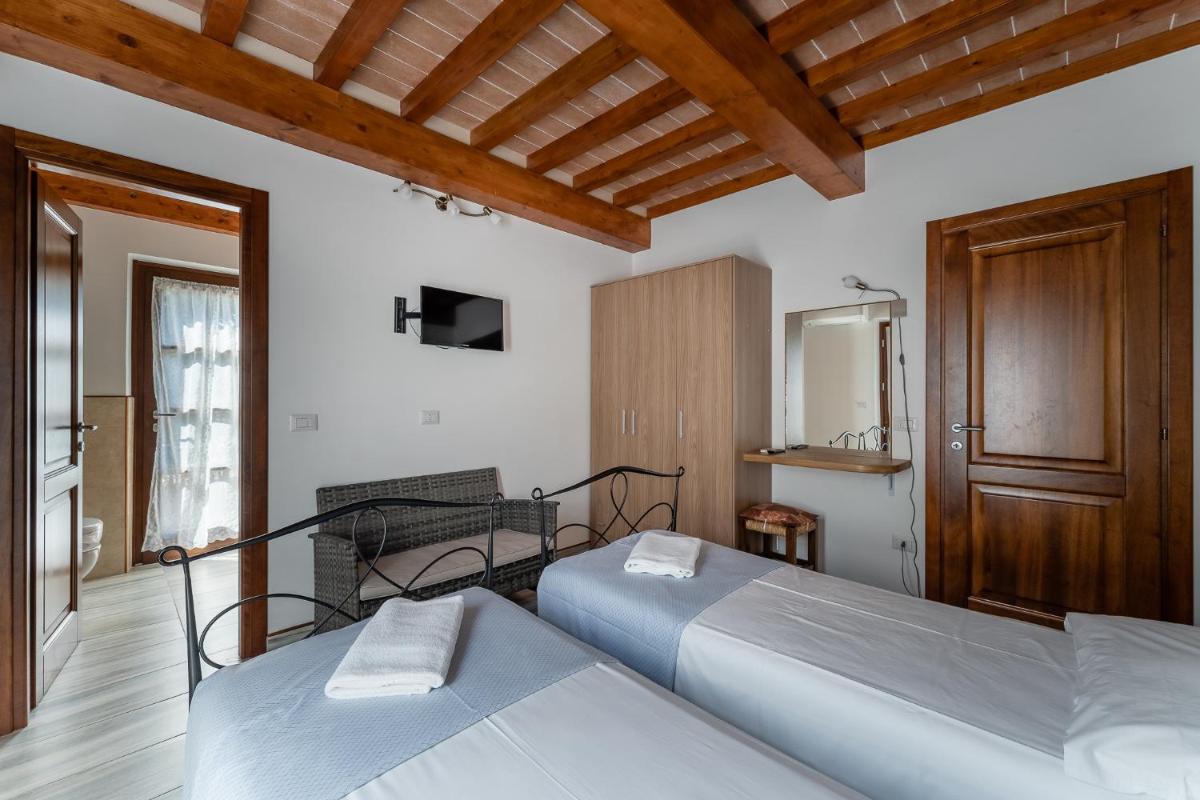 Hotel Delfino - Housity