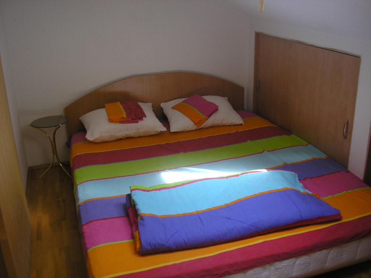 Suncano potkrovje u centru - Housity