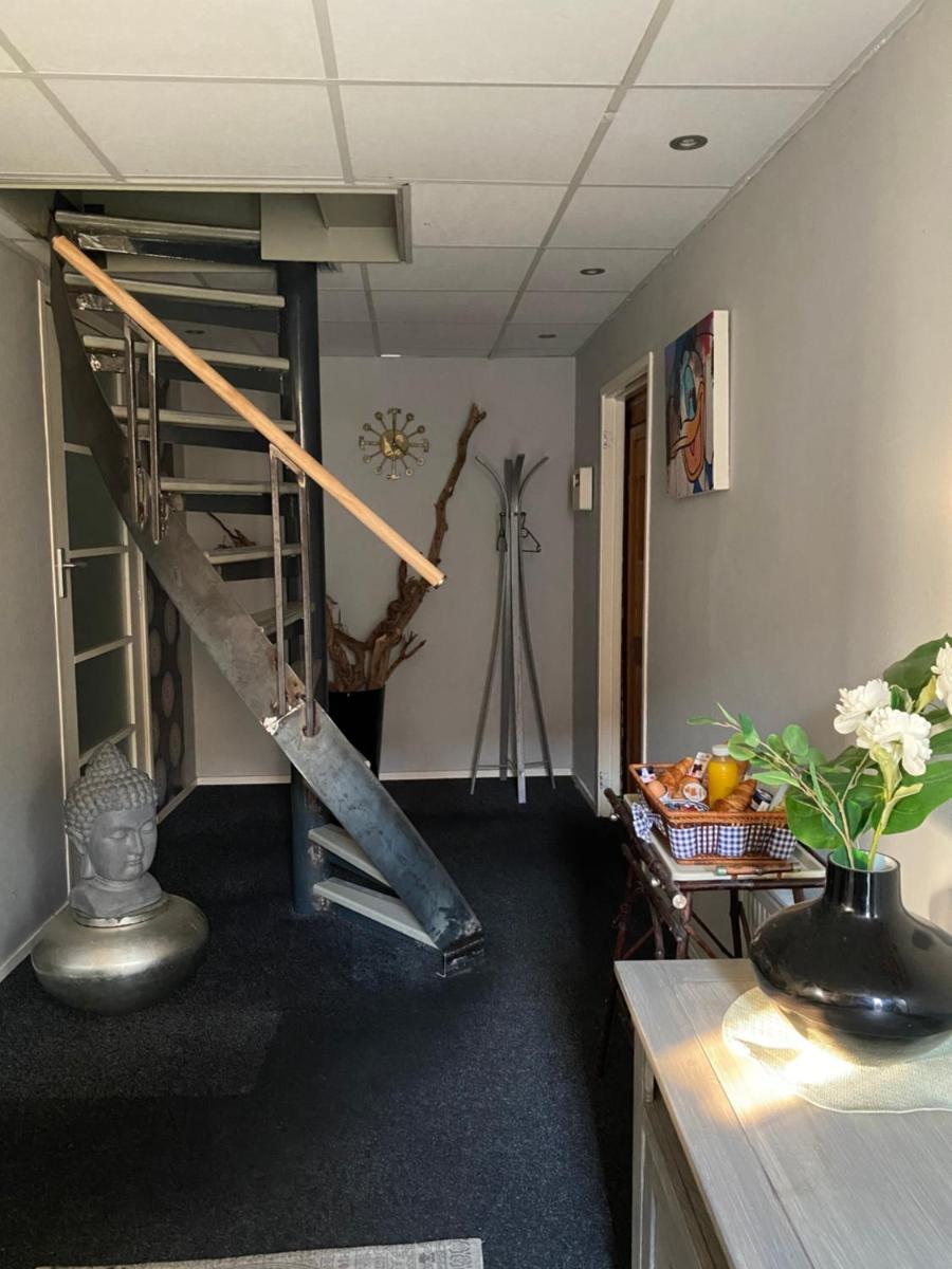 B&B De Oude Timmerfabriek - Housity