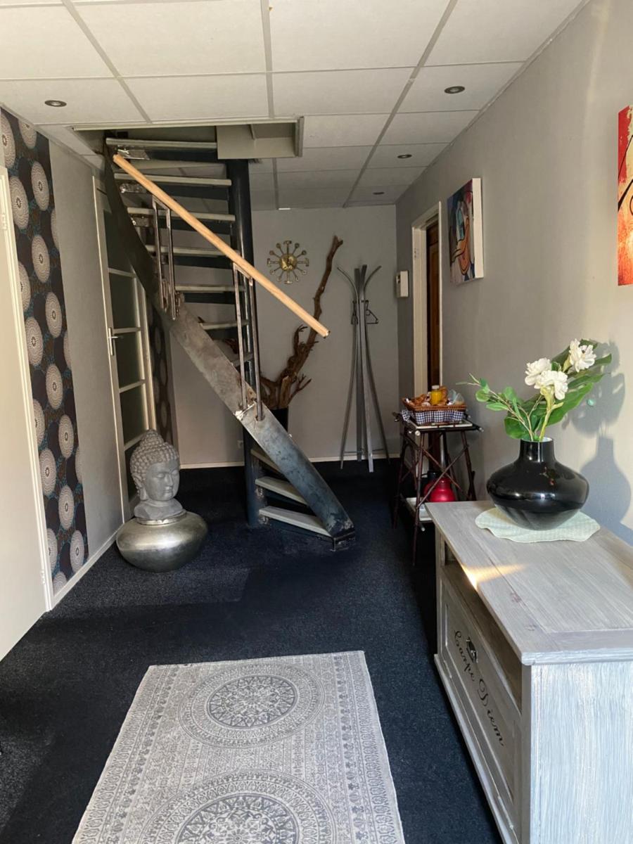 B&B De Oude Timmerfabriek - Housity