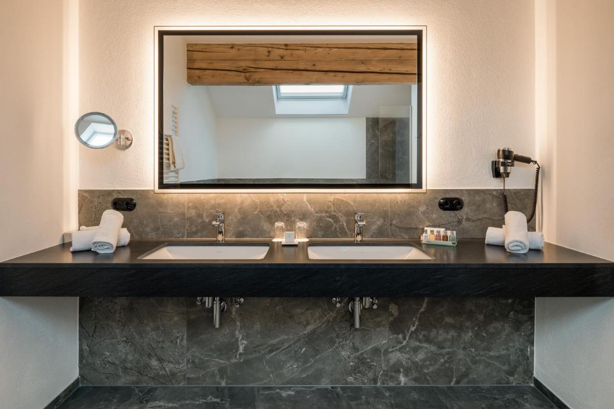Galeriebild der Unterkunft Hotel Gut Ising in Chieming