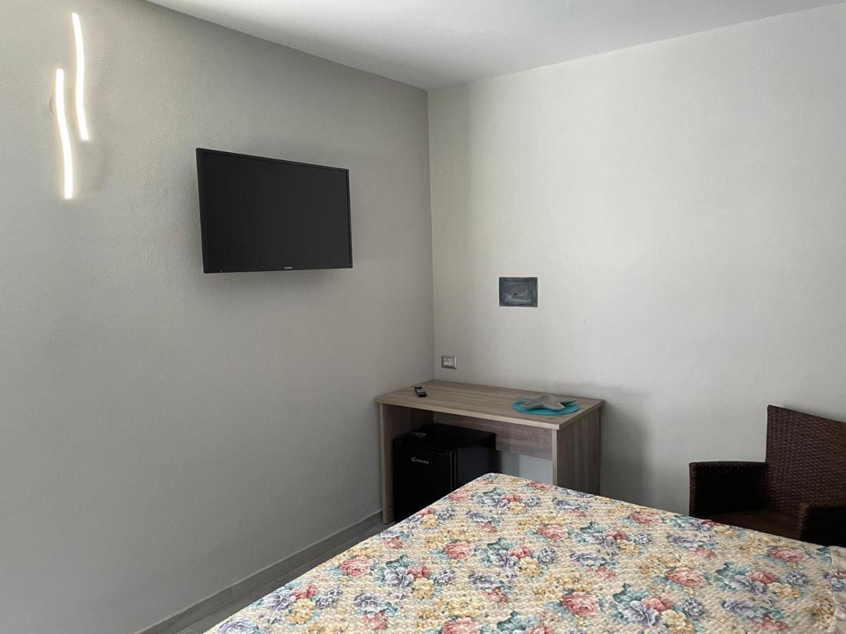 Modern Room - Housity