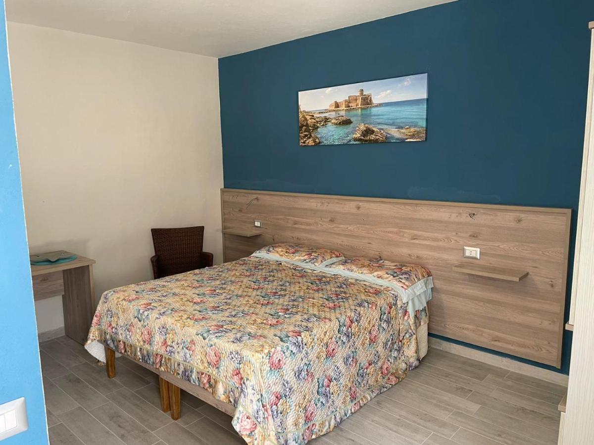 Modern Room - Housity