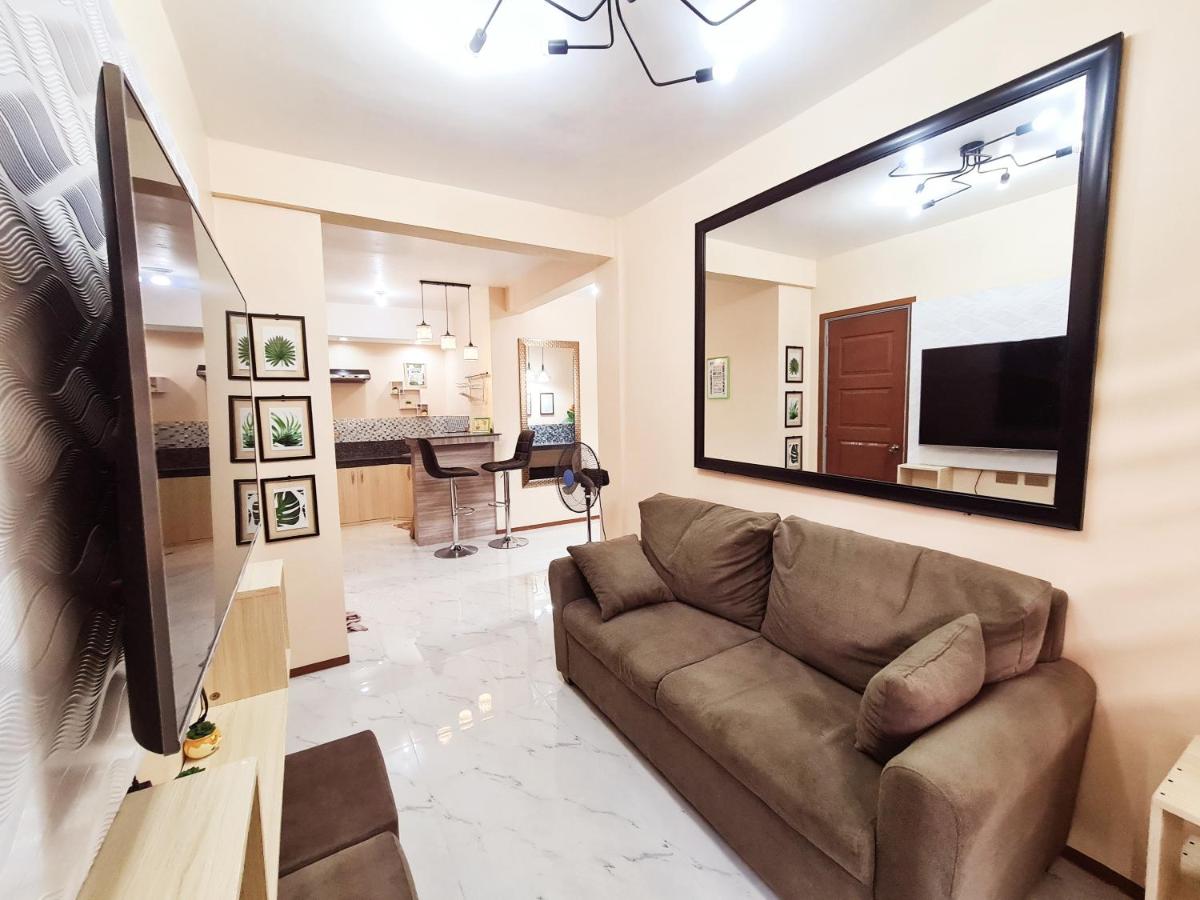 Tagaytay Staycation House by Bea & RM - Housity