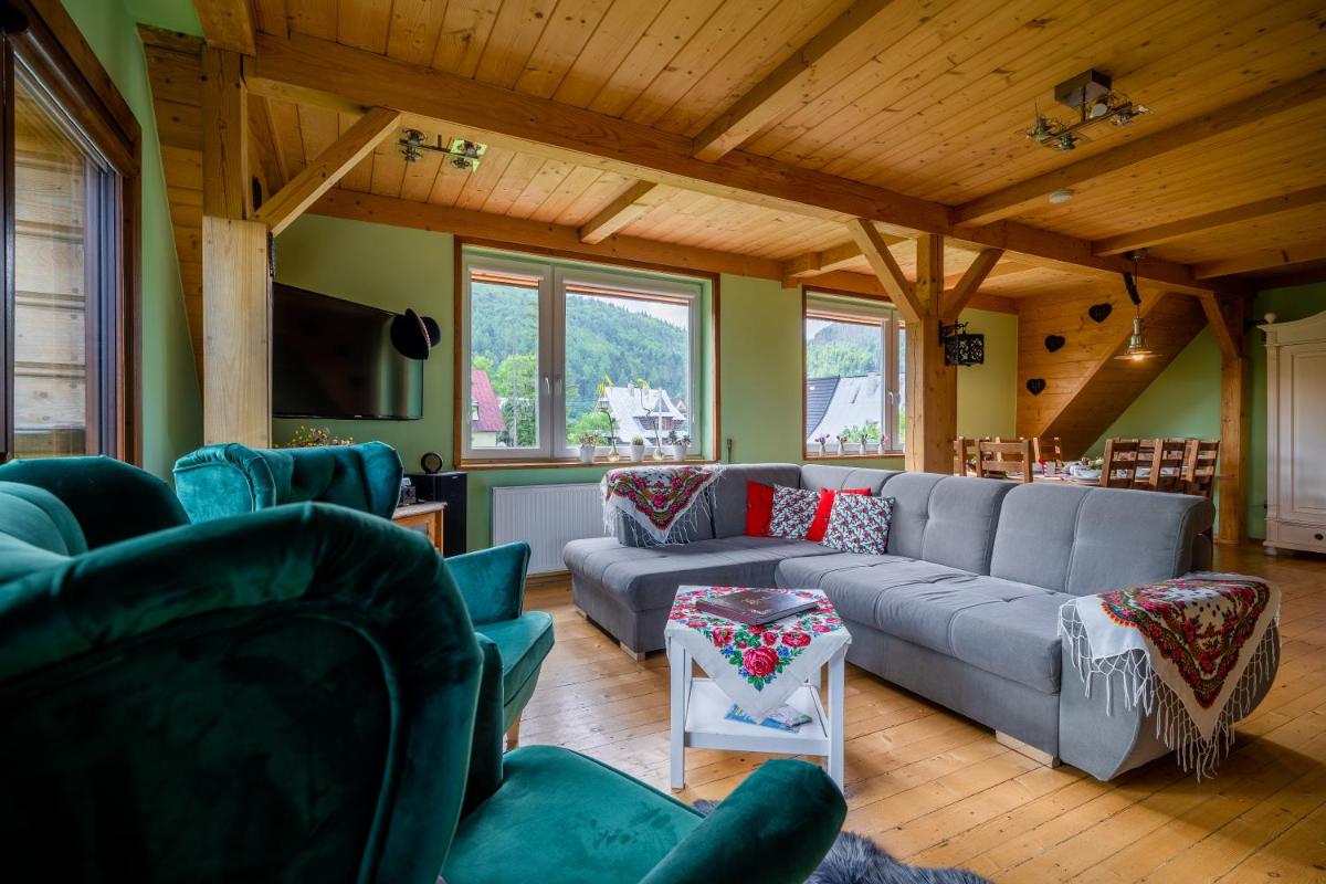 100 m2 Apartment - Nabucco with 270 degree Mountain View, 65 Oled TV, Netflix, PS5 Console - Housity