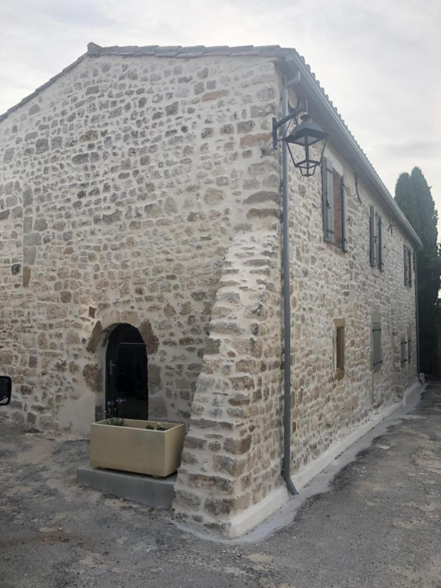 La parenthèse aux portes d Uzès - Housity