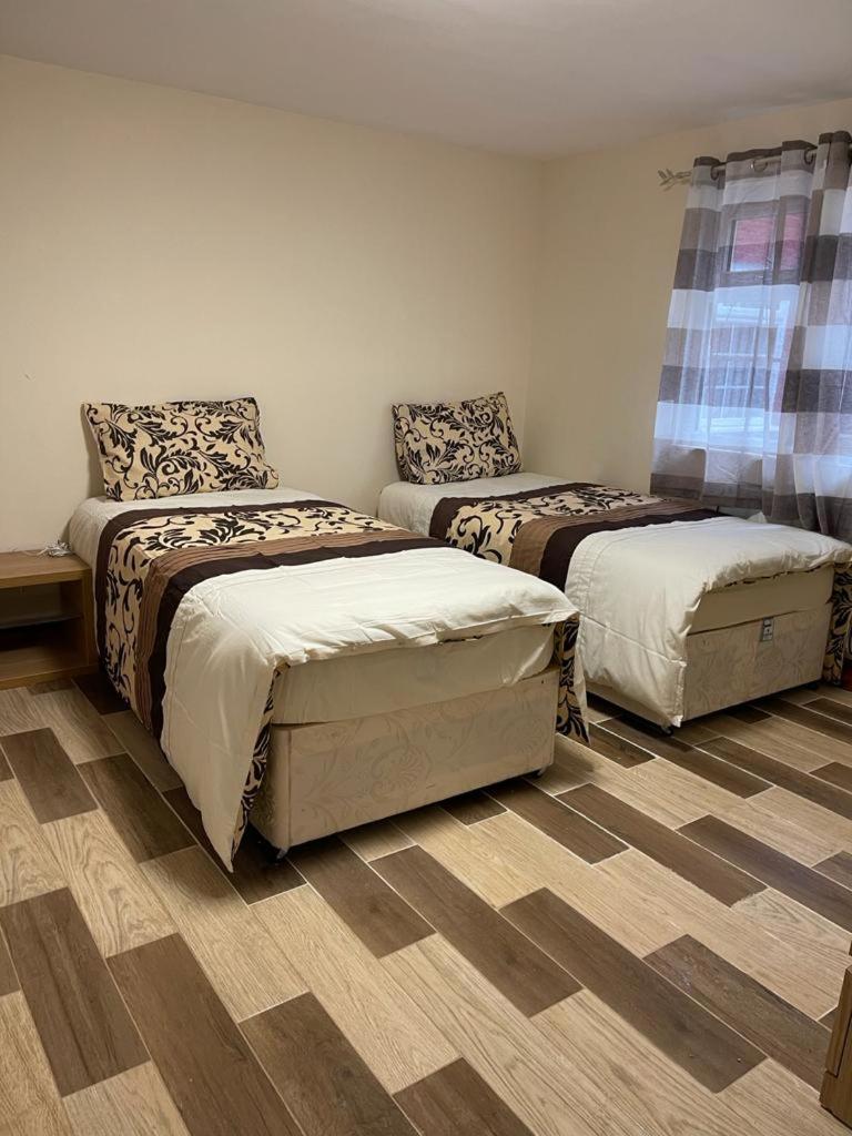 Nights Inn - Housity