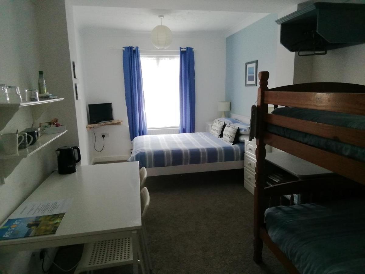 Railway Cottage - Housity