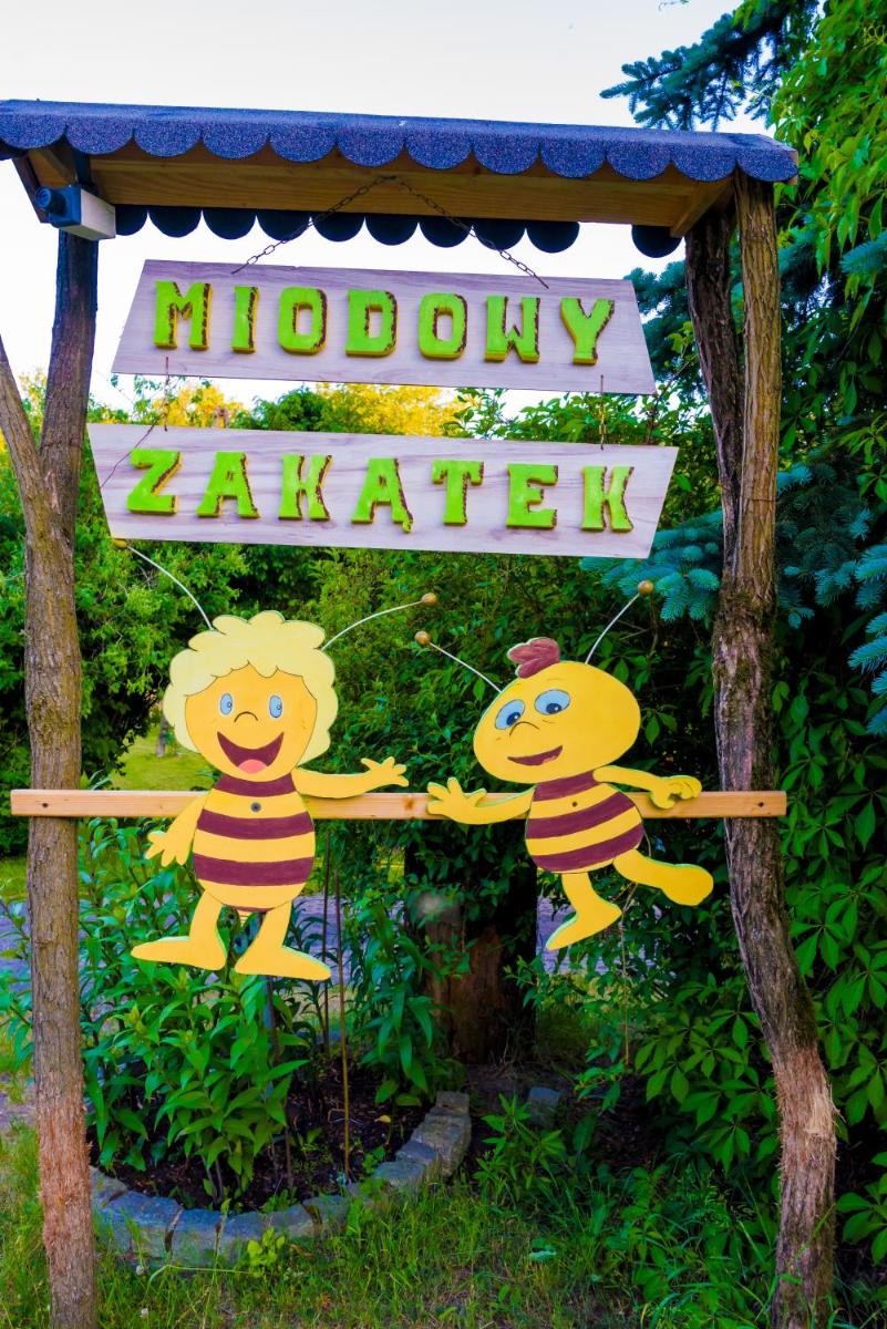 Miodowy Zakątek - Housity