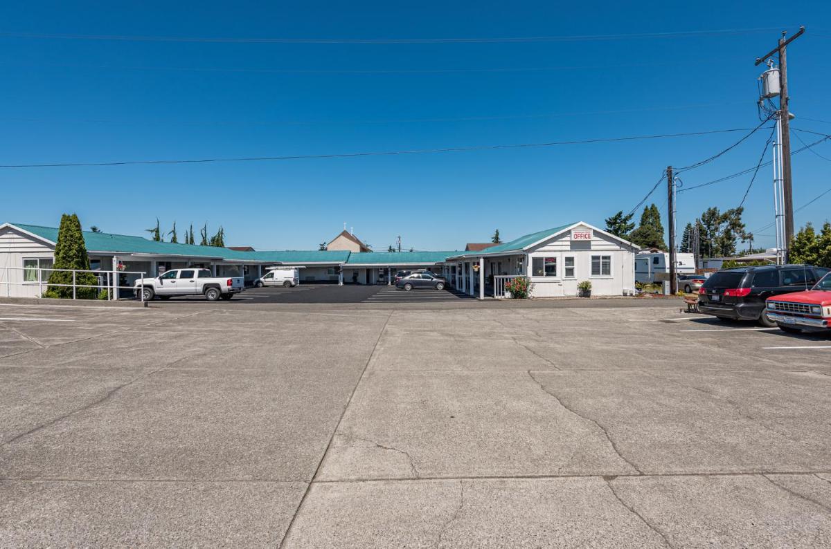 Sundowner Motel Sequim - Housity