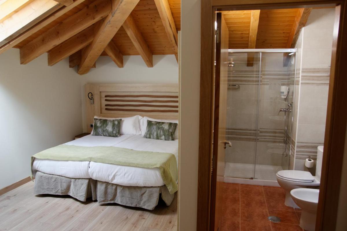 Un baño de Hotel Rural Las Montañas de Pumar