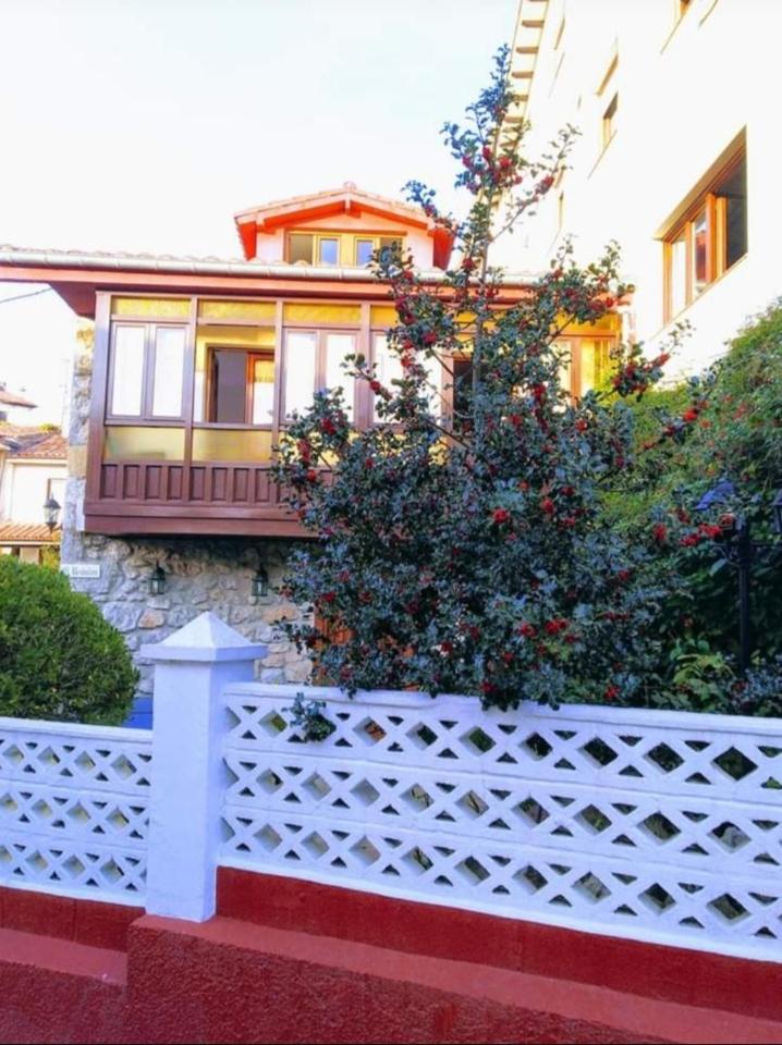 El Resbalón - Housity