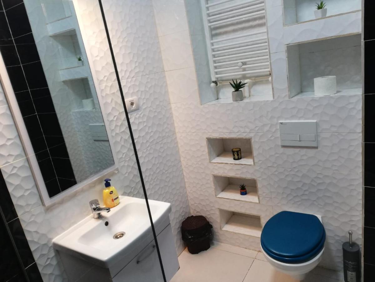 POOL Unique Luxury Apartaments - Housity