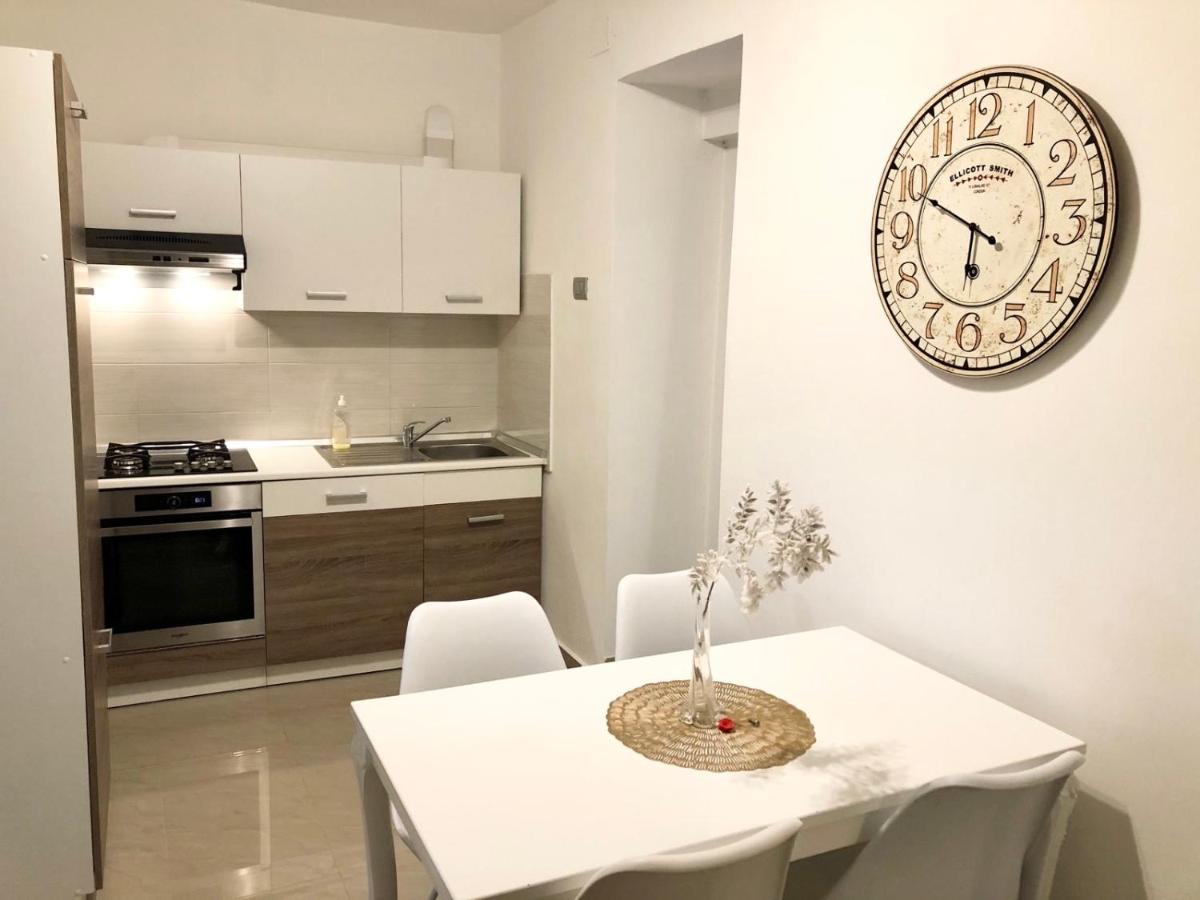 Apartments Eni & Dani - Housity