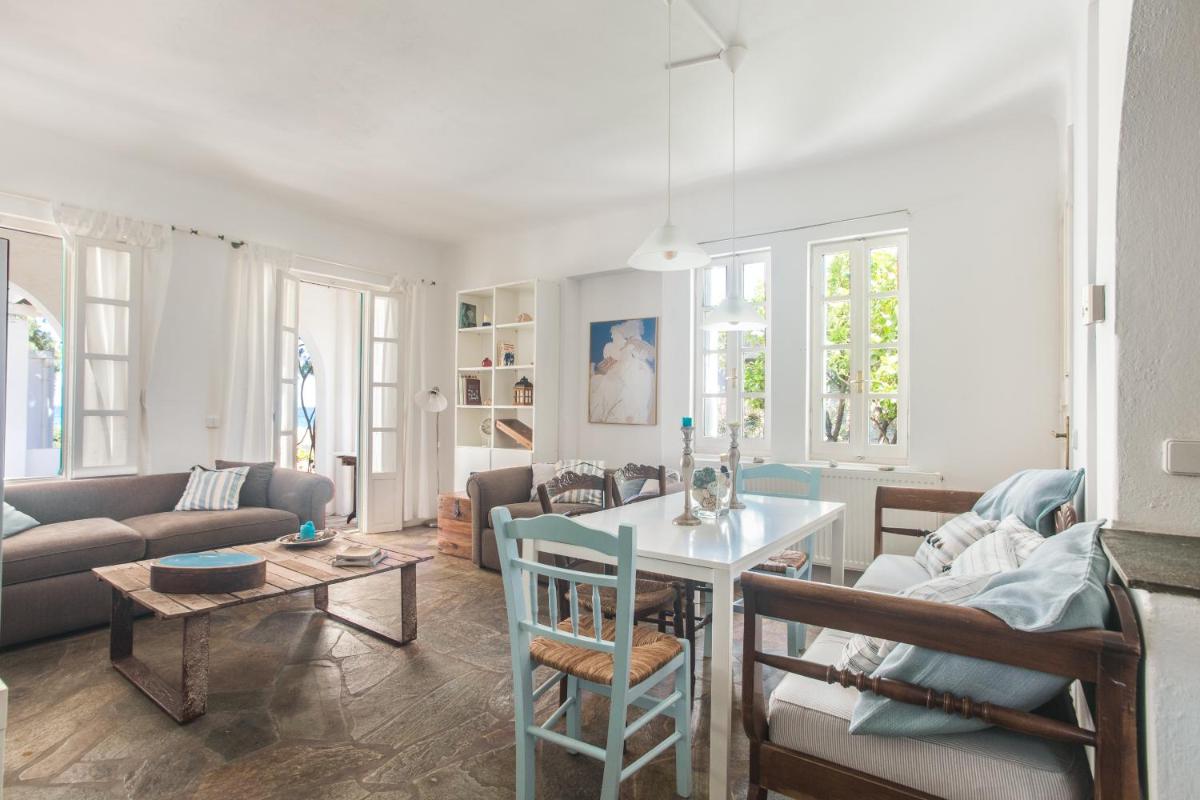 ''Nirvana Seaside'' by the beach - Housity