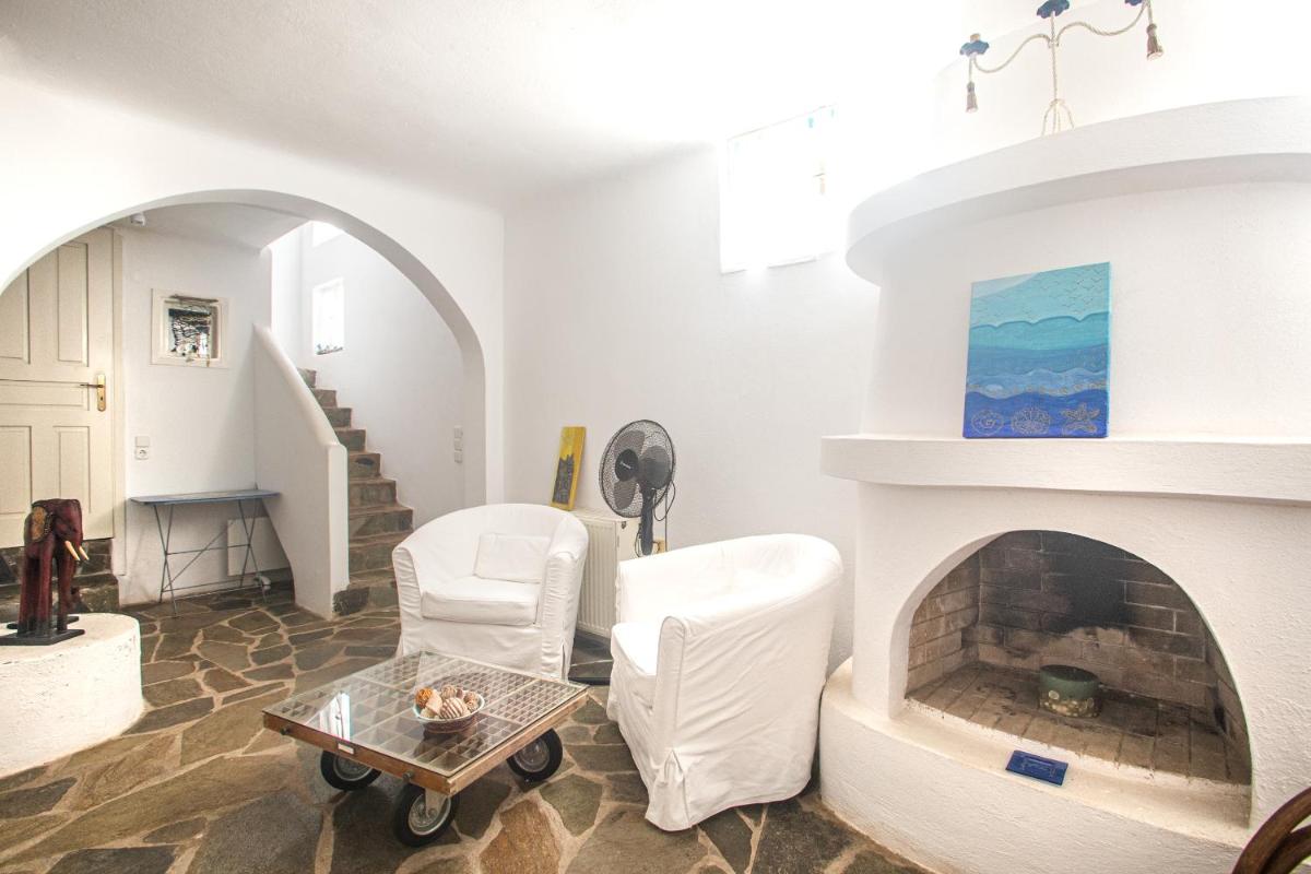 ''Nirvana Seaside'' by the beach - Housity