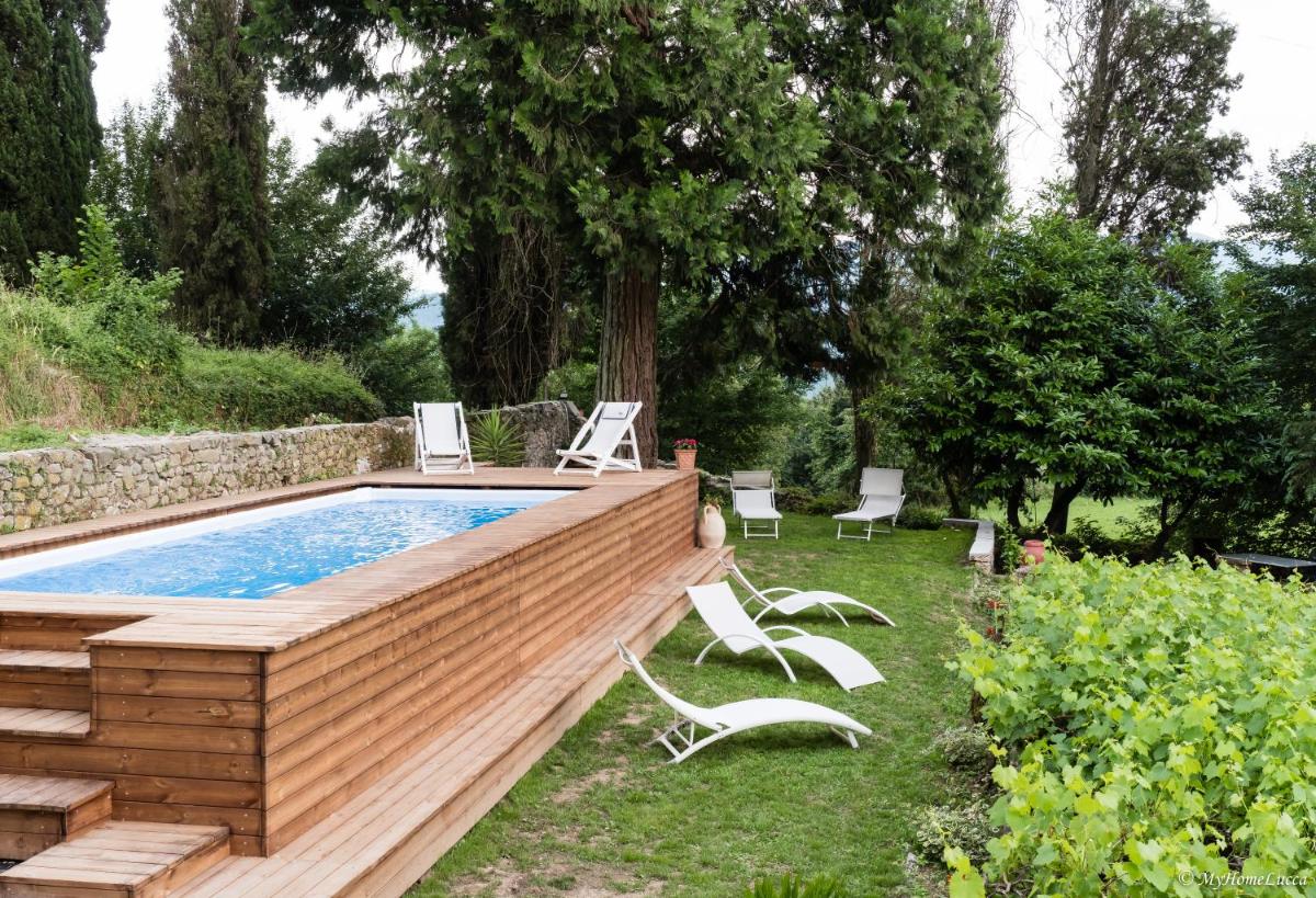 Villa Tina with POOL into the nature - Housity