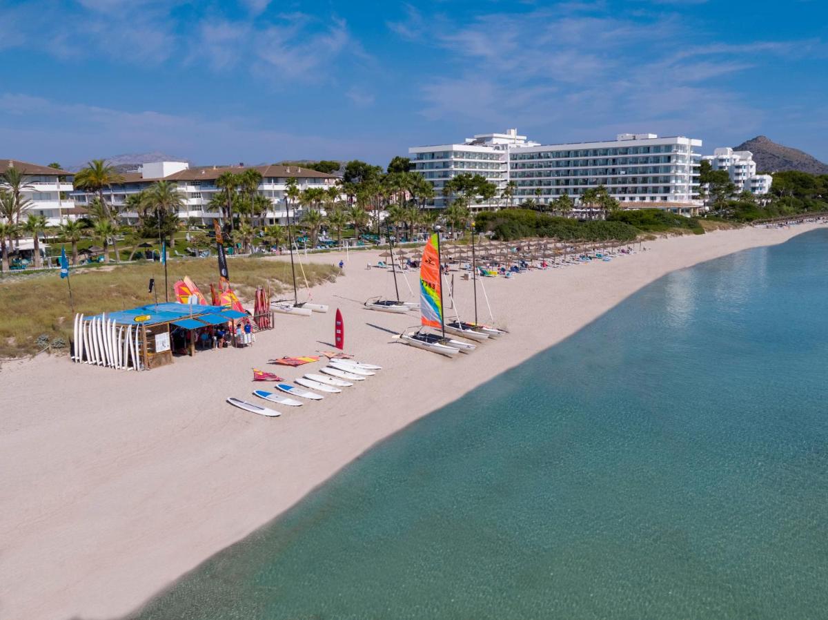 Playa de o cerca de este apartahotel